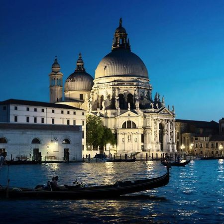 Le Vele Pied-A-Terre Lägenhet Venedig Exteriör bild